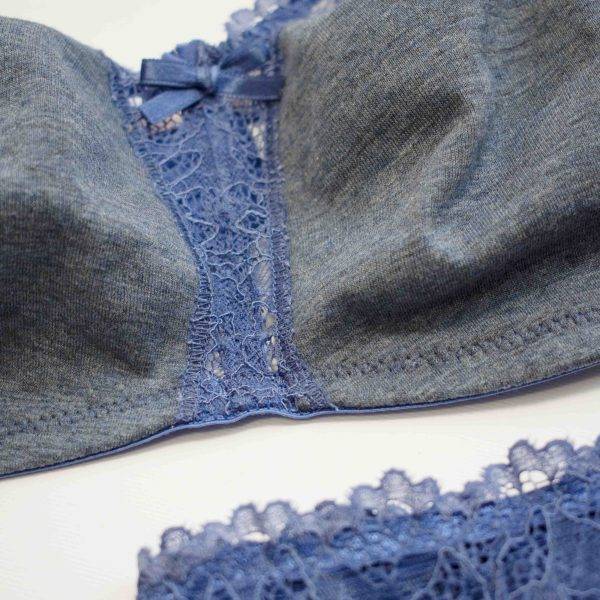 سوتین بدون فنر مدل Mia