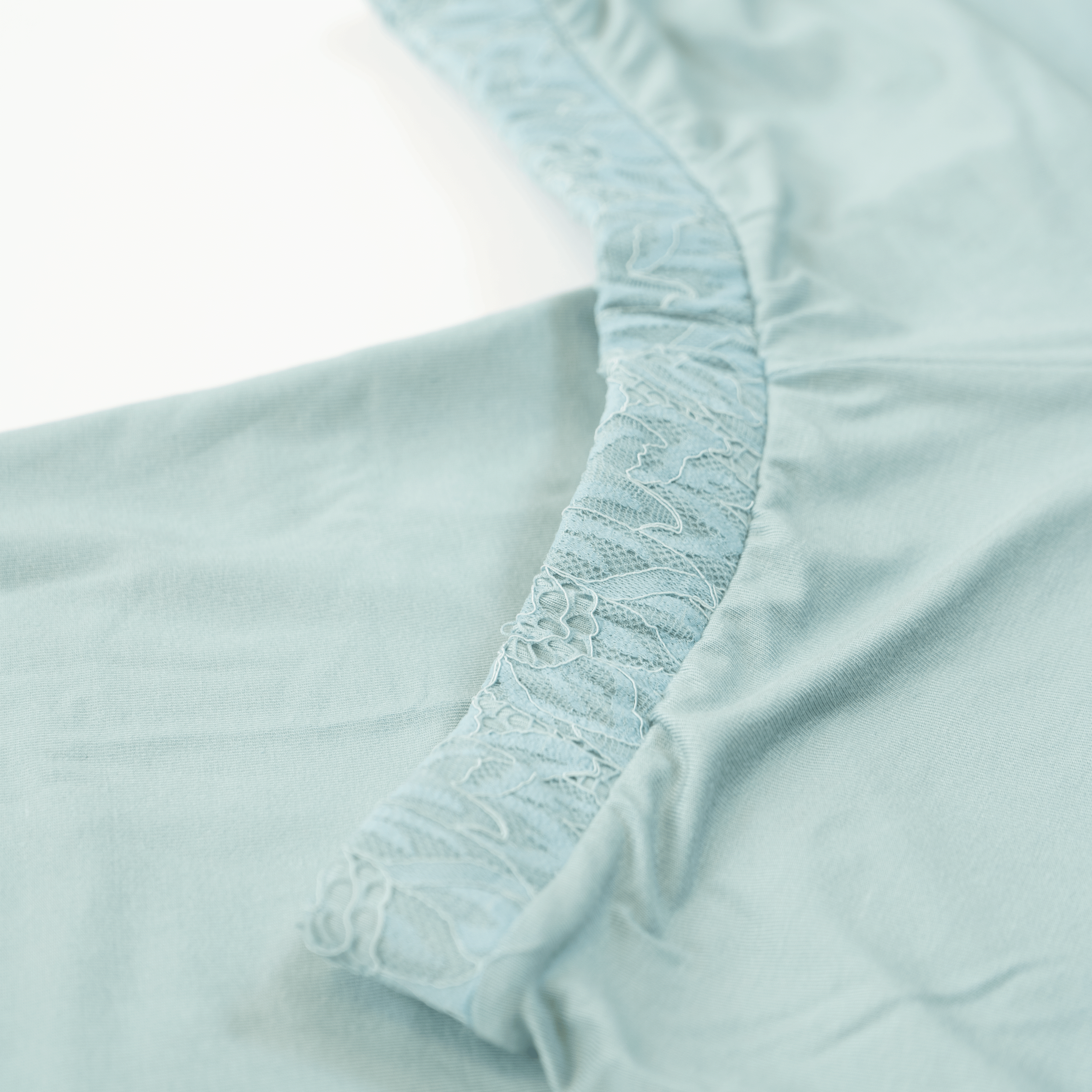 تاپ و شلوارک مودال و دانتل مدل Nolan